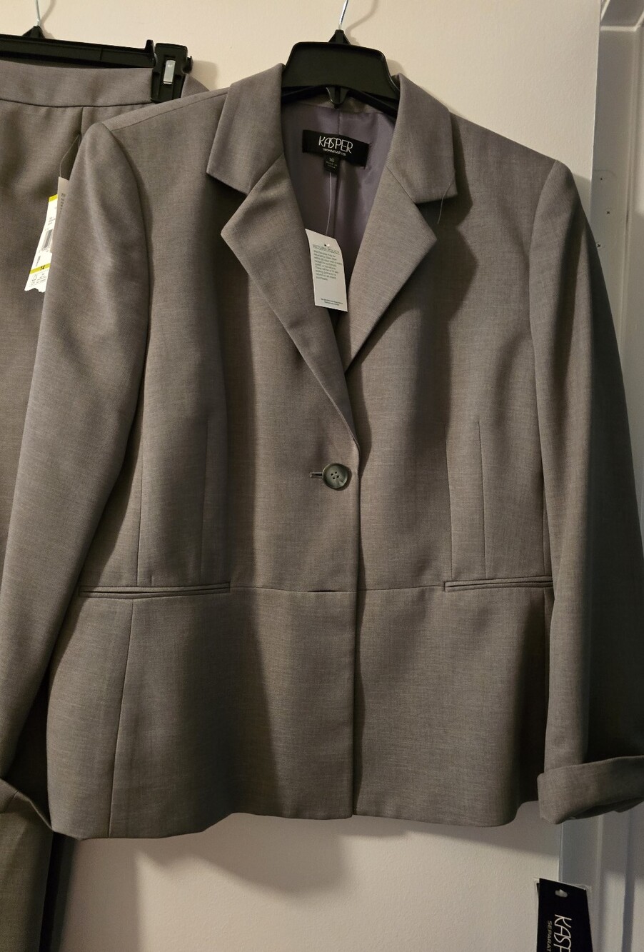 NWT Kasper 2-Piece Grey Melange Pant Suit Blazer Size 16 & Trousers Size 14